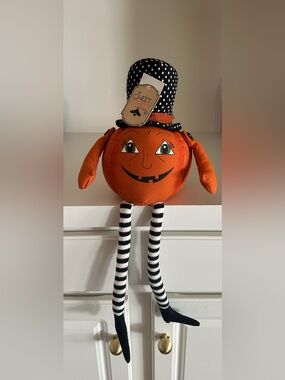 Sweet Street Pumpkin 🎃 shelf sitter vintage style 20” Halloween
